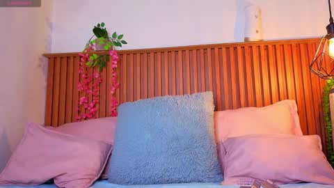 VICTORIA online show from 10-17-25, 06:21