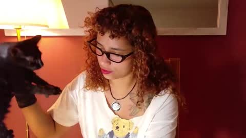 Vicky  online show from 11-08-25, 02:34