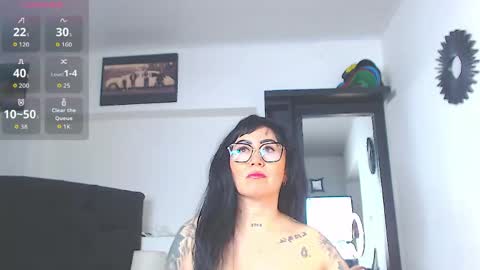 Vicky  online show from 05-11-26, 07:58