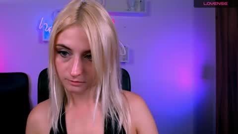 Snapshot of vicky_kim chatting on 07-21-26, 07:16 vicky_kim online show from 07-21-26, 07:16