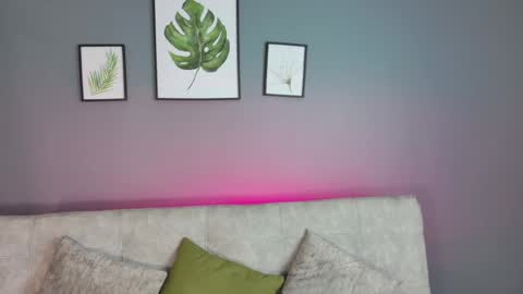 Amy online show from 04-12-26, 02:55