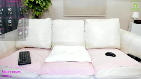 Snapshot of vickyberry chatting on 01-20-25, 12:49 Victoria online show from 01-20-25, 12:49