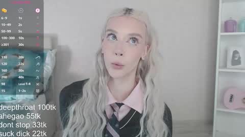 Snapshot of vickyfuckingdoll chatting on 03-17-26, 01:21 vickyfuckingdoll online show from 03-17-26, 01:21