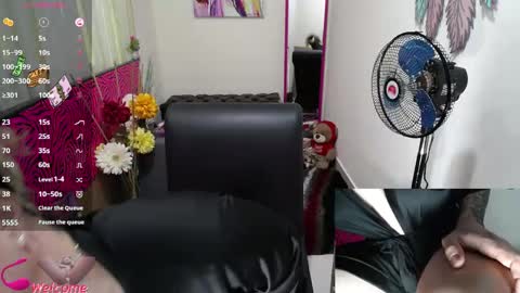 Snapshot of vickysexyx chatting on 04-20-26, 07:04 Valentina online show from 04-20-26, 07:04