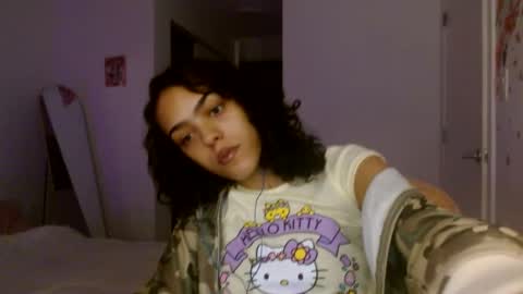 Snapshot of vickyyyx chatting on 10-09-25, 07:17 Goddess Victory online show from 10-09-25, 07:17