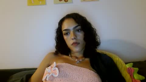 Snapshot of vickyyyx chatting on 10-10-25, 10:53 Goddess Victory online show from 10-10-25, 10:53