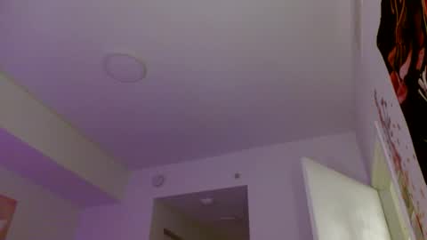 Snapshot of vickyyyx chatting on 11-15-25, 01:47 Goddess Victory online show from 11-15-25, 01:47