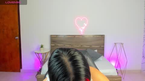 Snapshot of victoria18x chatting on 01-27-25, 12:26 Victoria online show from 01-27-25, 12:26