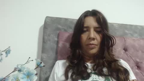 Hi guys   Im victoria  Be the one who can control me in PVT online show from 01-04-25, 10:45