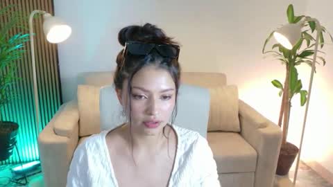 victoria online show from 01-05-26, 05:27