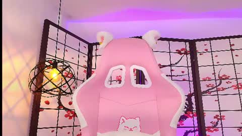 Snapshot of victoria_adams14 chatting on 07-31-26, 03:50 Victoria for you online show from 07-31-26, 03:50