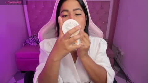 victoria_b_ online show from 09-14-25, 12:37