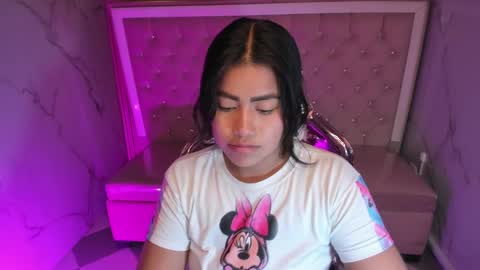 victoria_b_ online show from 10-02-25, 07:43