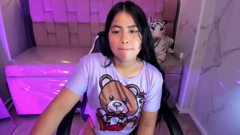 victoria_b_ online show from 10-09-25, 12:47