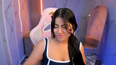 victoria_b_ online show from 10-10-25, 08:08