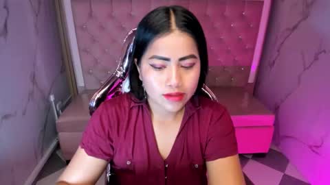 victoria_b_ online show from 10-16-25, 08:21