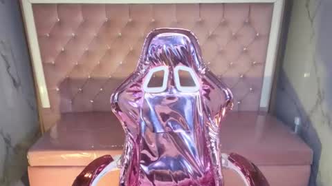 victoria_b_ online show from 10-25-25, 08:25