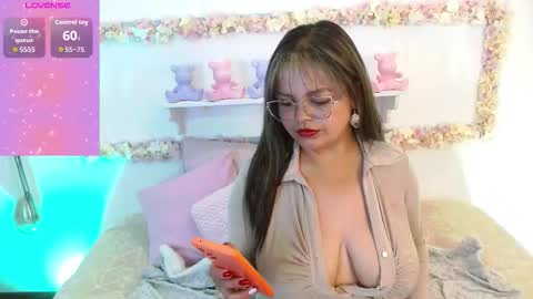 victoria_cherry_ online show from 09-29-25, 11:48