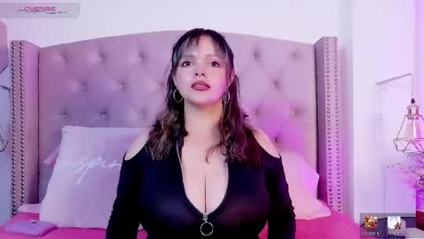 Snapshot of victoria_cherry_ chatting on 03-31-26, 11:10 victoria_cherry_ online show from 03-31-26, 11:10