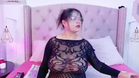 Snapshot of victoria_cherry_ chatting on 04-11-26, 11:14 victoria_cherry_ online show from 04-11-26, 11:14