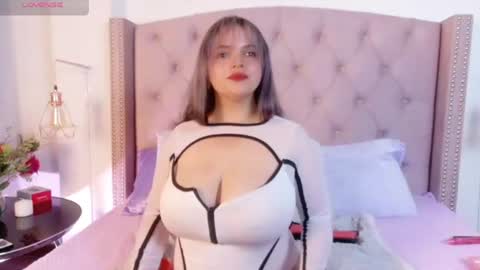 Snapshot of victoria_cherry_ chatting on 06-22-26, 11:40 victoria_cherry_ online show from 06-22-26, 11:40