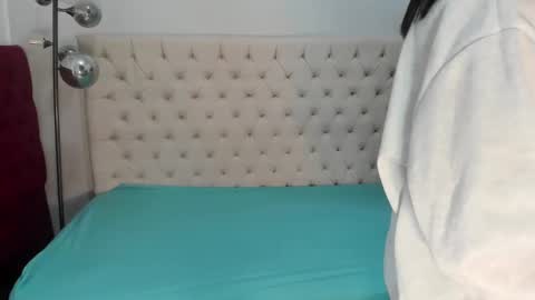 Victoria online show from 01-04-25, 11:33