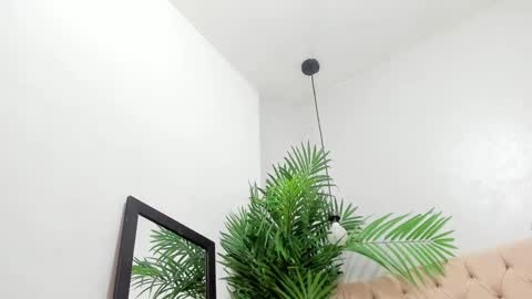 Victoria online show from 02-22-25, 06:08