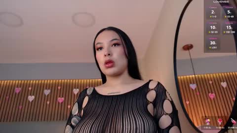 Snapshot of victoria_collinns chatting on 03-11-25, 11:01 Victoria Collins online show from 03-11-25, 11:01