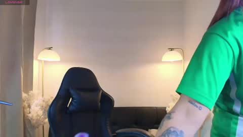 Victoria Collins online show from 05-10-26, 04:45