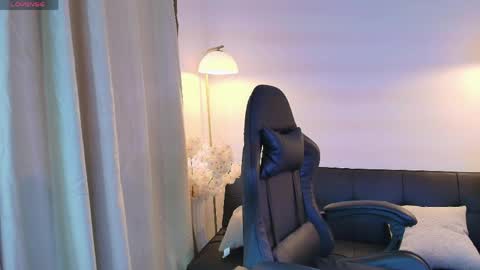 Victoria Collins online show from 05-11-26, 02:34