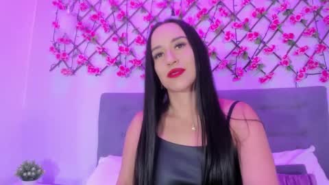 Snapshot of victoria_cooper3 chatting on 01-18-25, 04:10 valentina online show from 01-18-25, 04:10