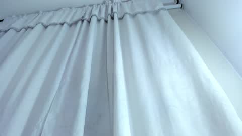 Snapshot of victoria_cooper3 chatting on 09-20-25, 11:33 valentina online show from 09-20-25, 11:33