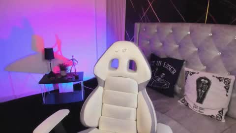 victoria_floyd1 online show from 02-13-26, 08:38