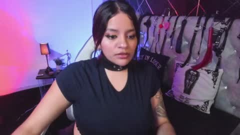 victoria_floyd1 online show from 03-31-26, 12:12