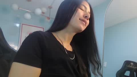 Snapshot of victoria_hernandez_t chatting on 03-02-26, 01:18 Victoria online show from 03-02-26, 01:18