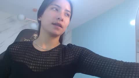 Snapshot of victoria_hernandez_t chatting on 03-10-26, 01:05 Victoria online show from 03-10-26, 01:05