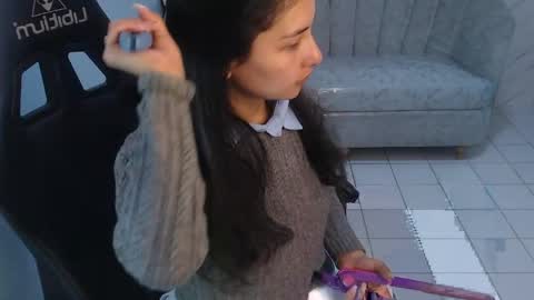 Snapshot of victoria_hernandez_t chatting on 04-02-26, 01:09 Victoria online show from 04-02-26, 01:09