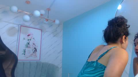 Snapshot of victoria_hernandez_t chatting on 04-11-26, 01:15 Victoria online show from 04-11-26, 01:15
