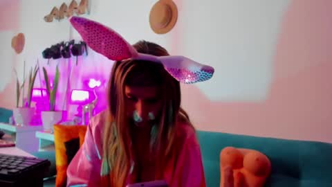 Snapshot of victoria_jhones chatting on 01-29-25, 06:07 Victoria online show from 01-29-25, 06:07