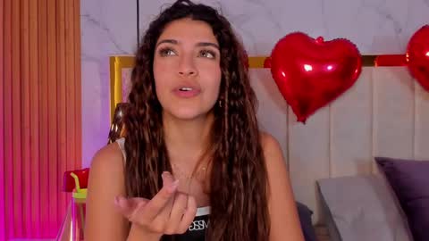  Victoria Lozano  online show from 02-15-25, 03:50