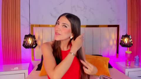  Victoria Lozano  online show from 03-10-25, 12:48