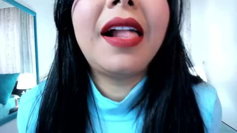 Victoria online show from 05-25-26, 02:23