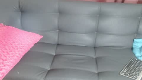 VICKY online show from 02-02-25, 08:35