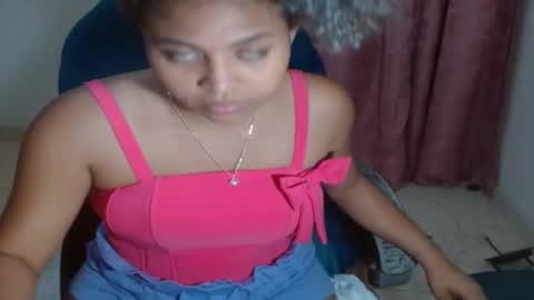 VICKY online show from 02-12-25, 03:07