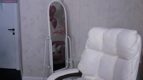 Snapshot of victoria_nelson chatting on 03-06-26, 09:28 Victoria My schedule for the week 2 GMT 3am-9am TuWeThFrSa online show from 03-06-26, 09:28