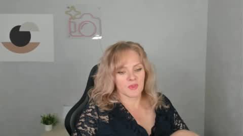 Victoria My schedule for the week 2 GMT 3am-9am TuWeThFrSa online show from 04-30-26, 01:12