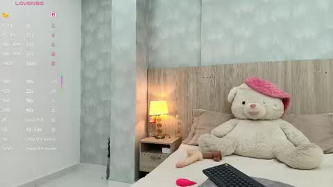 victoria_pachon online show from 05-02-26, 06:57