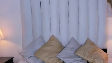 victoria_queen2 online show from 01-12-26, 01:22