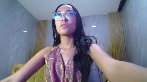Snapshot of victoria_ricci_a chatting on 01-20-25, 08:40 Victoria online show from 01-20-25, 08:40