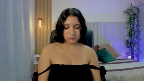 VICTORIA  online show from 04-17-26, 01:47